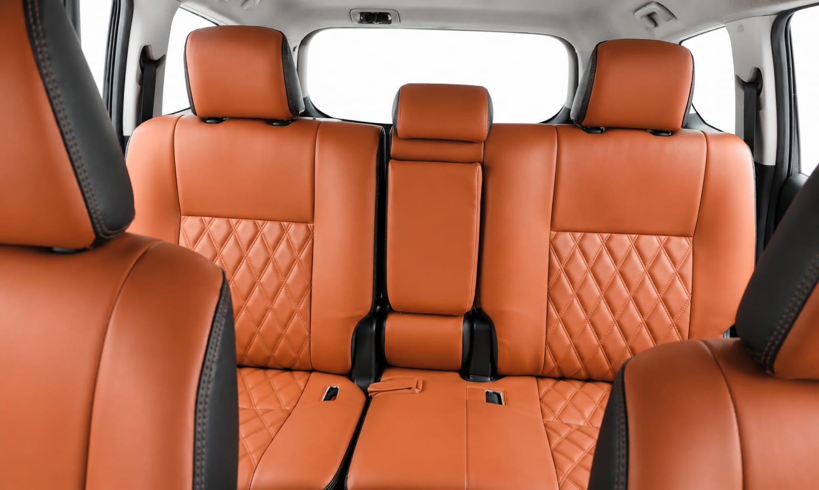Toyota Innova Crysta 7+1 — image 5